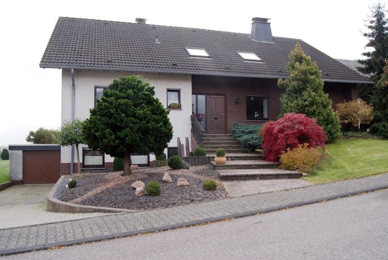 Ferienwohnung Hedi Im Baspelt 19, 56869 Mastershausen