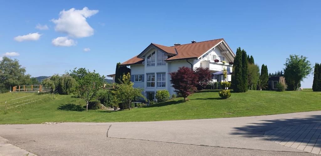 Ferienwohnung Hensel am Herzmannser See 7A Herzmanns EG, 87448 Waltenhofen