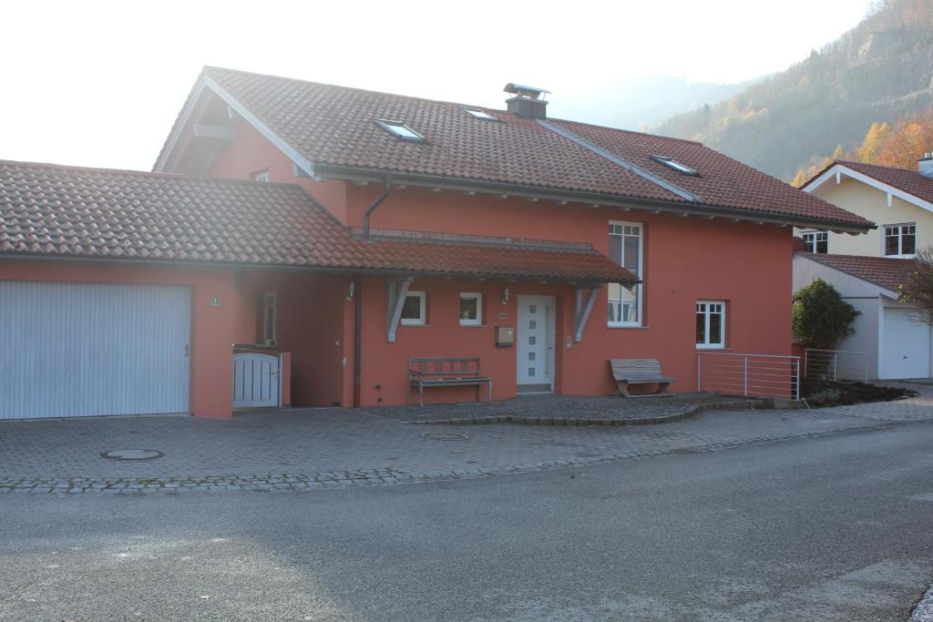 Ferienwohnung Hilpert Am Vogelherd 1, 83126 Flintsbach am Inn