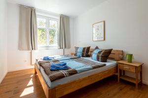 Ferienwohnung HIMBEERE mit großem Garten