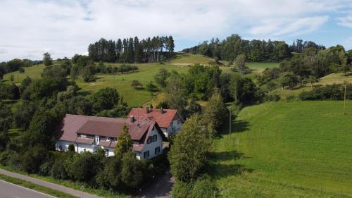 Ferienwohnung Hobbyhof Deggenhausertal
