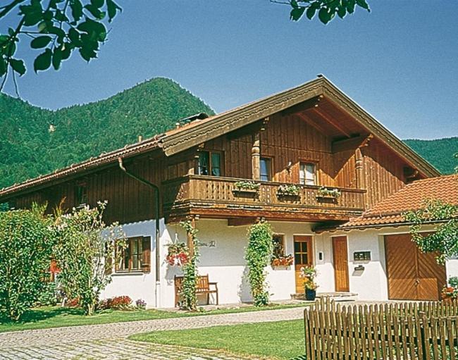 Ferienwohnung Holzner - Wiesen 10, 83324 Ruhpolding