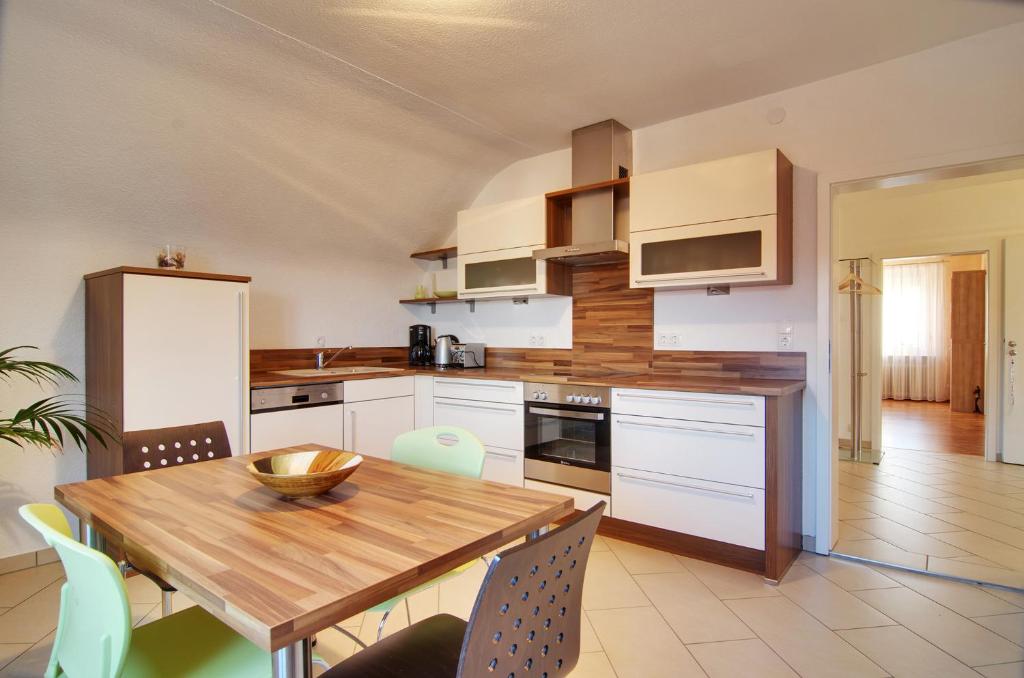 Ferienwohnung Hornisgrindeblick 5 Turenneweg, 77880 Obersasbach