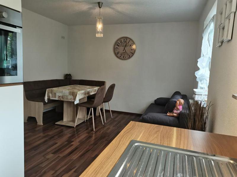 Ferienwohnung Im Drosselnest 28 Drosselweg, 72379 Hechingen