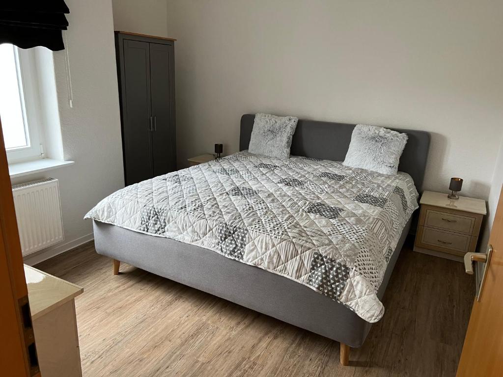 Ferienwohnung im Mehrfamilienhaus 24 Gartenstraße, 02943 Weißwasser