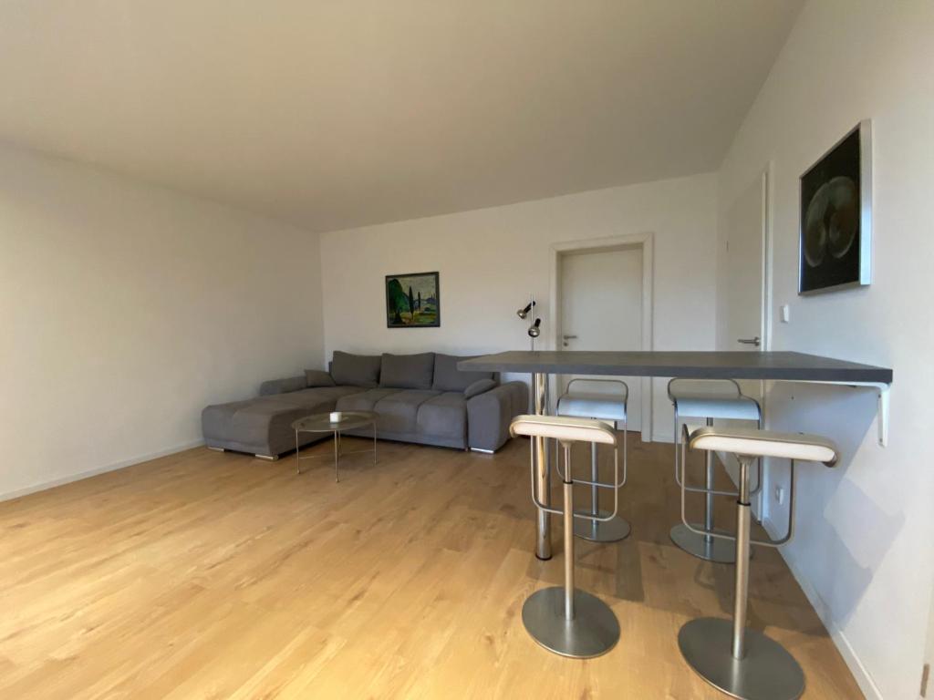 Appartement Ferienwohnung im Siebengebirge nähe Köln/Bonn 28 Im Etzenhohn 53639 Königswinter