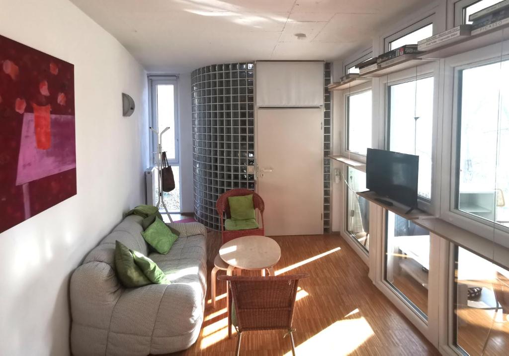 Appartement Ferienwohnung im Turm Bellevue 25 Im Burgstall 1.OG 74343 Sachsenheim