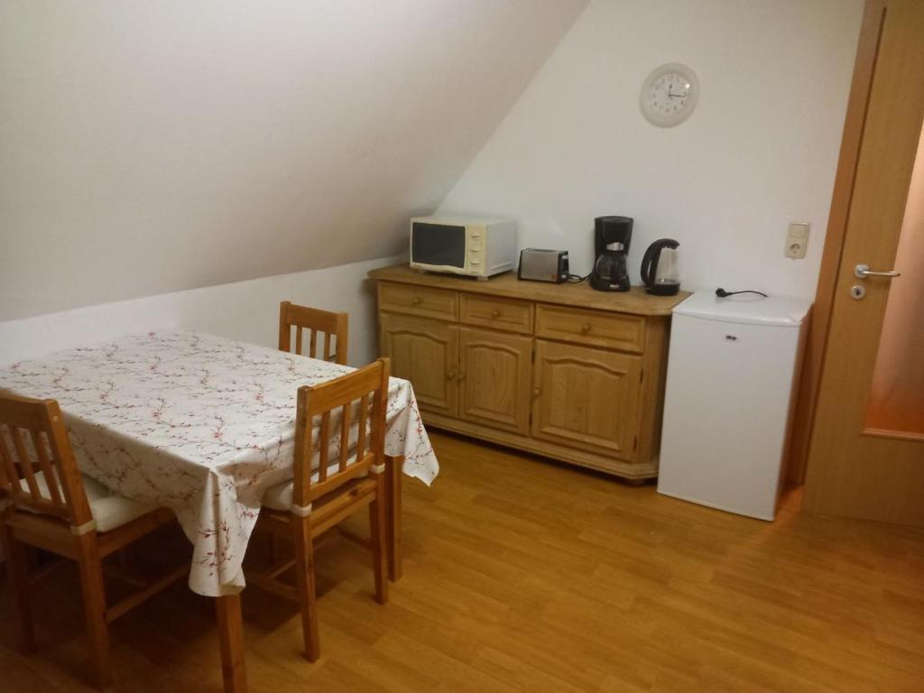 Ferienwohnung in Arzberg 3 8 Weißensteinstraße, 95659 Arzberg