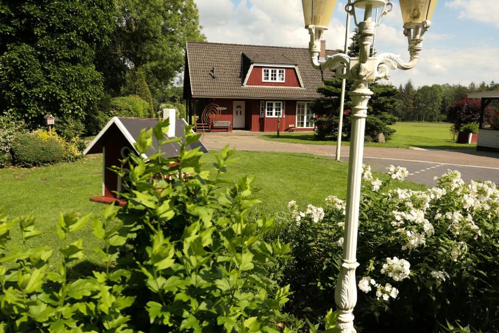 Appartement Ferienwohnung in der Natur 1 Hungriger Wolf 25551 Hohenlockstedt