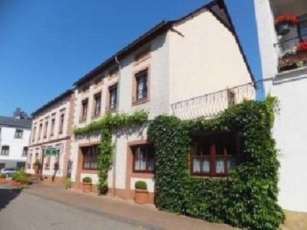 Ferienwohnung in Minheim - Ihr Zuhause auf Zeit Moselweinstraße 28, 54518 Minheim