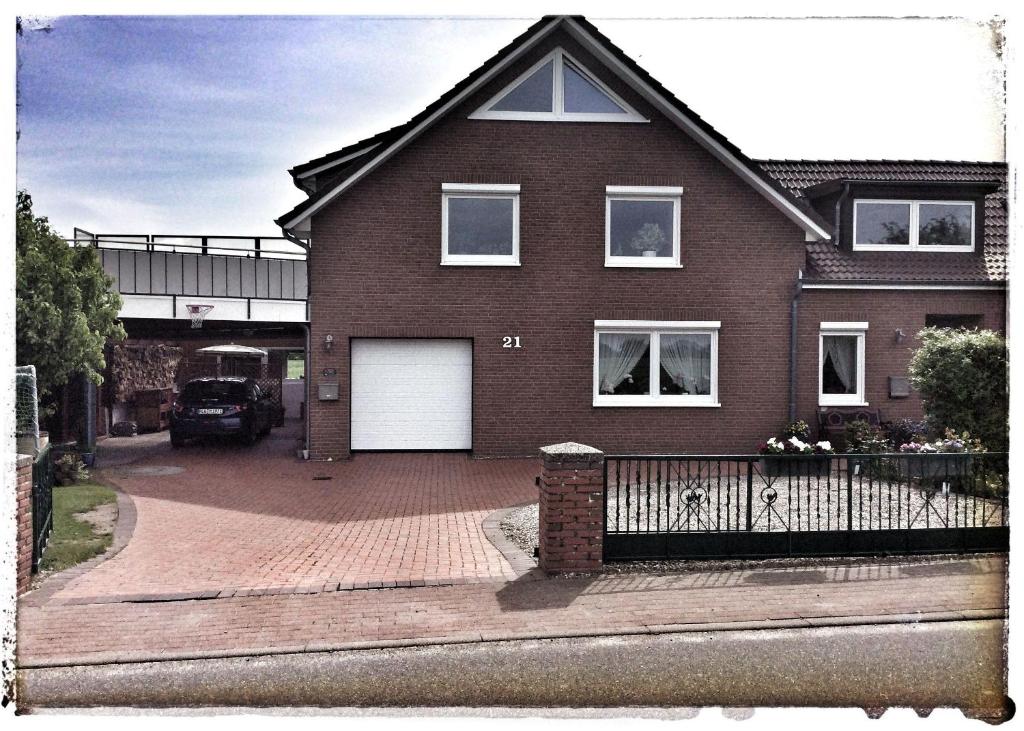 Appartement Ferienwohnung-in-Stakendorf-mit-Panoramablick-auf-die-Felder-Wohnung-1 Mühlenweg  21 24217 Stakendorf