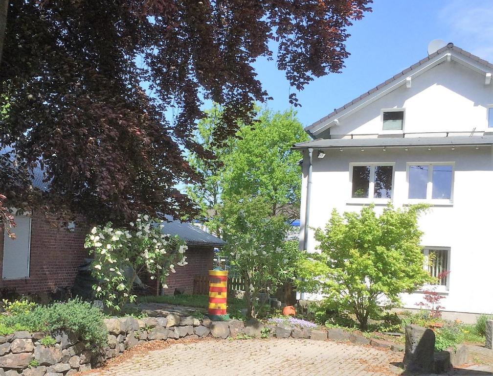 Ferienwohnung Jürgens Maarweg 26h, 53619 Rheinbreitbach