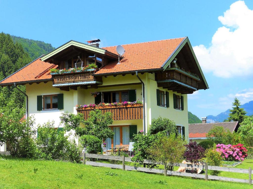 Ferienwohnung Kaiserblick Kirchstr. 31, 83229 Sachrang