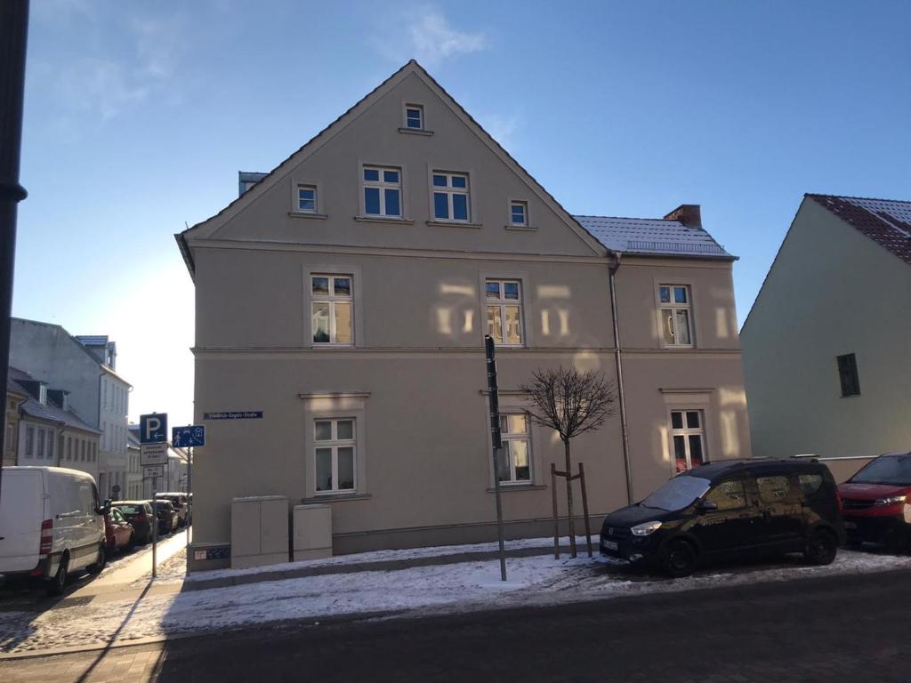 Appartement Ferienwohnung Kamrath 1 Erich-Mühsam-Straße 16816 Neuruppin