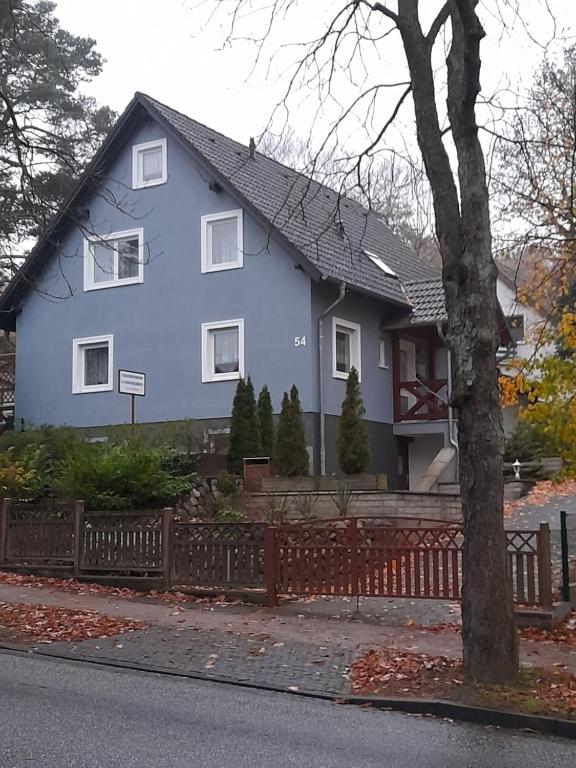 Ferienwohnung Kastanienblick mit Wlan Seestrasse 54, 17429 Bansin