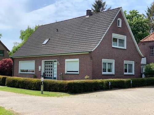 Ferienwohnung Kastanienhof, 35165