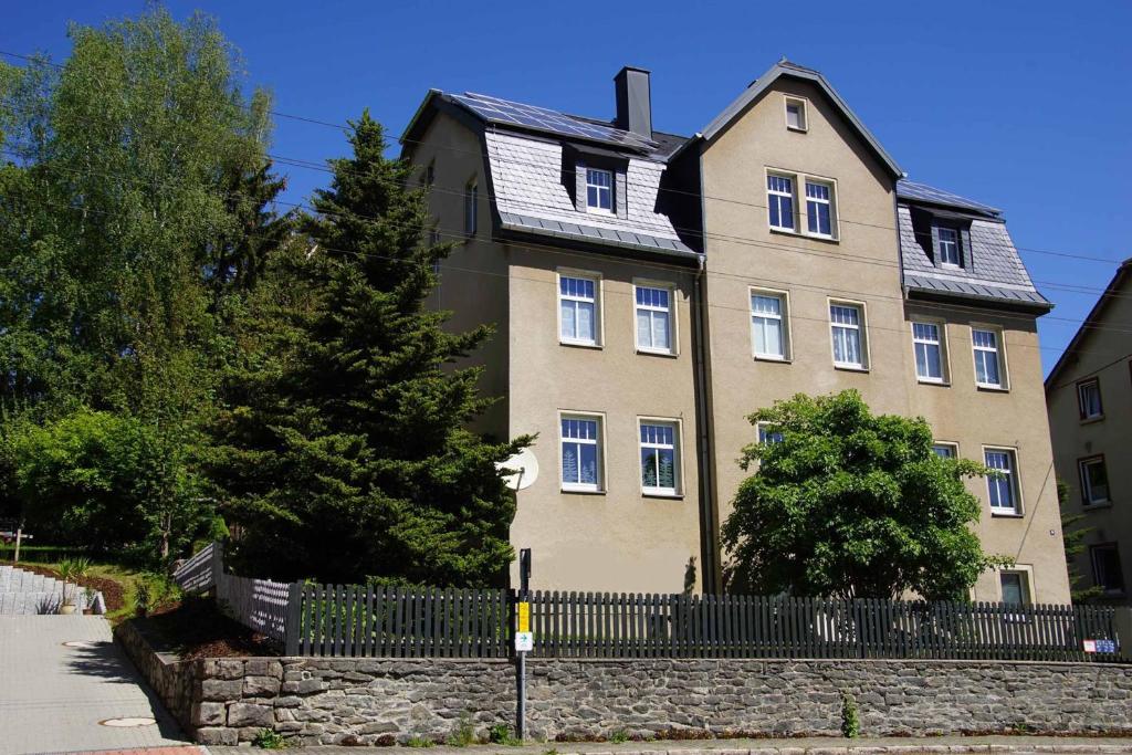 Appartement Ferienwohnung KerMärchen 10 Ernst-Grohmann-Straße 09423 Gelenau