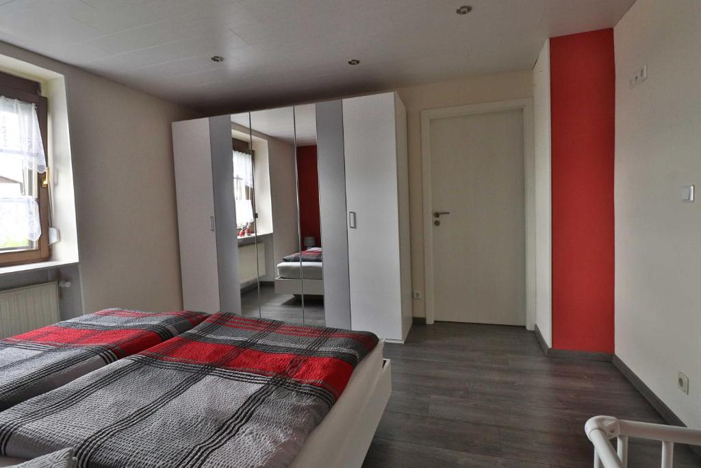 Ferienwohnung Kippblick Schiffweiler Zur Kipp 28, 66578 Schiffweiler