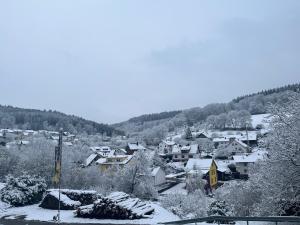 Appartement Ferienwohnung, kleiner Odenwald 13 Schönblickstraße 69436 Schönbrunn Hesse