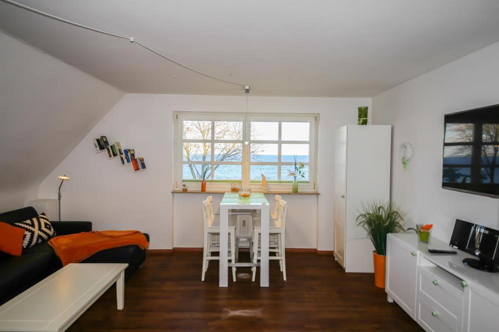 Appartement Ferienwohnung Kutter Haus Duckdalben Strandallee 74 23683 Haffkrug