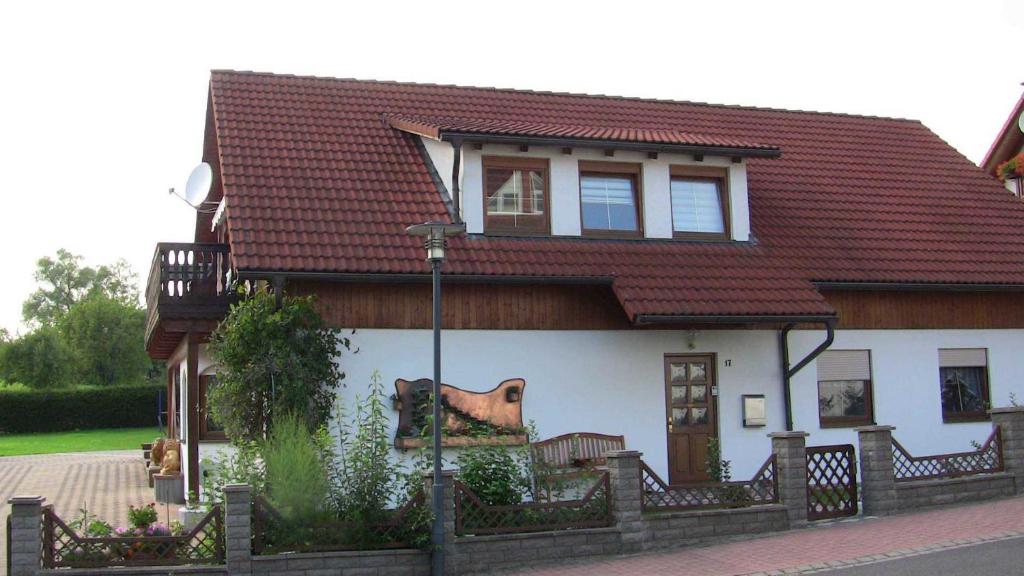 Appartement Ferienwohnung Landsbergblick Ringstraße 17 98639 Walldorf