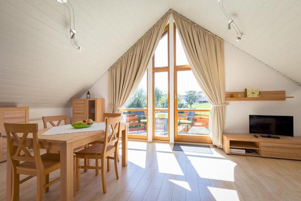 Appartement Ferienwohnung Lauser Dg 5 Otto-Osterwald-Straße 88634 Herdwangen-Schönach