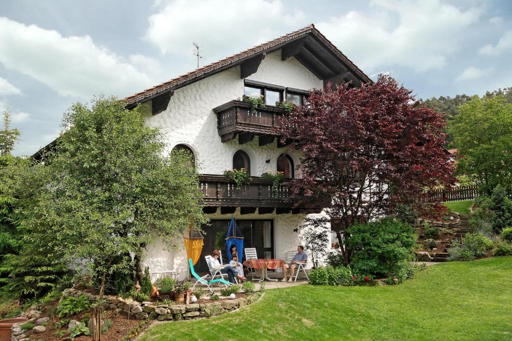 Ferienwohnung Lorenz Haibeckenstr. 12, 94353 Haibach
