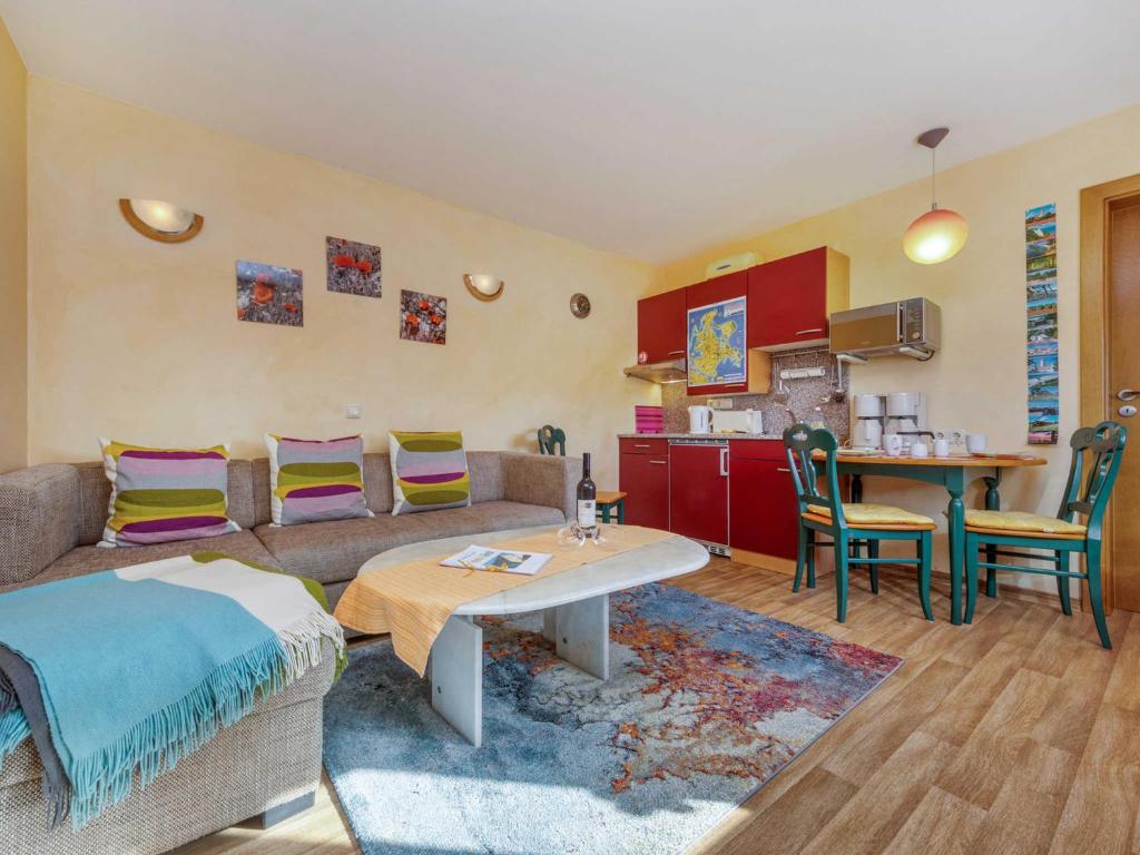 Ferienwohnung Lotse Lange Straße 2 D, 18569 Schaprode