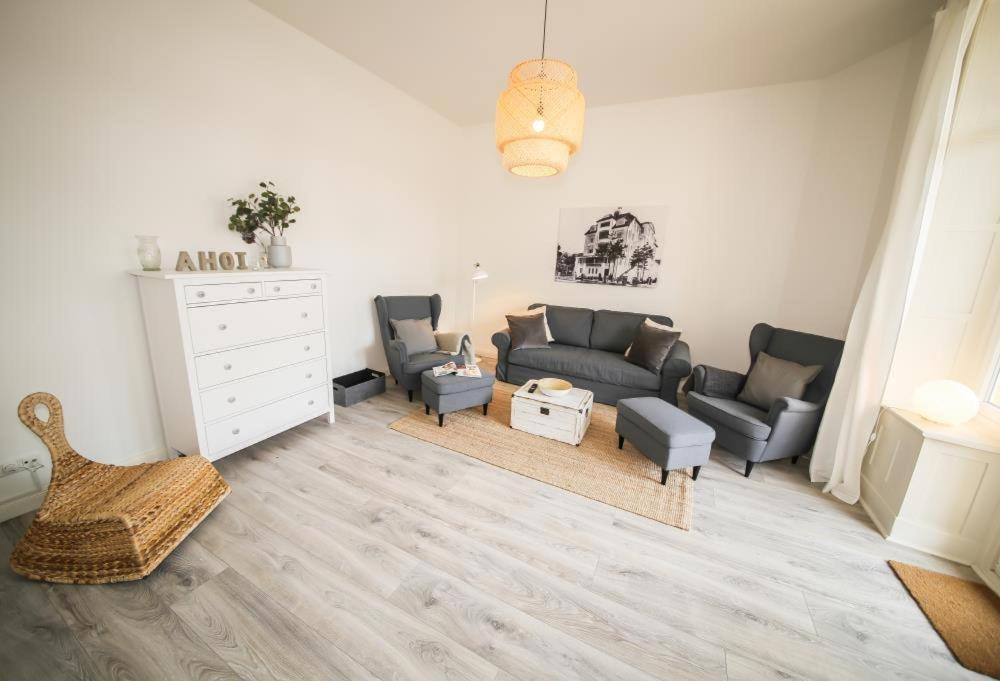 Ferienwohnung LUV im Haus Demory Strandallee 62, 23669 Timmendorfer Strand