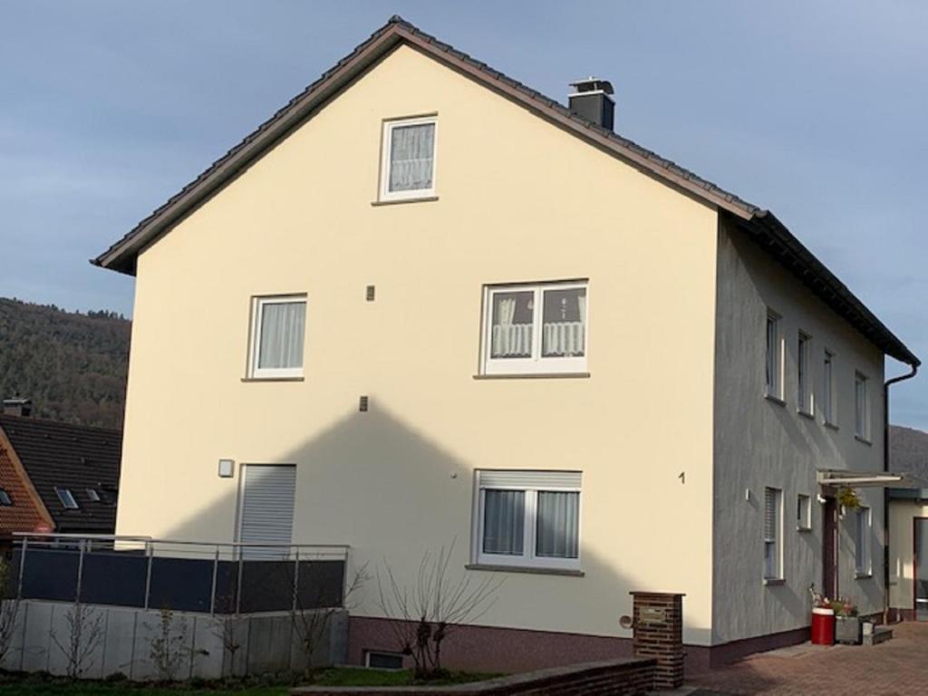 Ferienwohnung Martin Hofmann Karlsbader Str. 1, 63927 Buergstadt