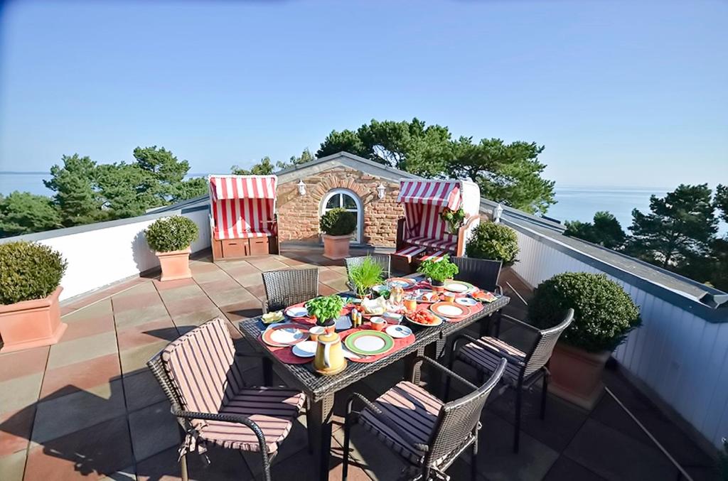 Appartement Ferienwohnung Meerblick - Penthouse, Dachterrasse, Meerblick, Strand Strandpromenade 19 18609 Binz