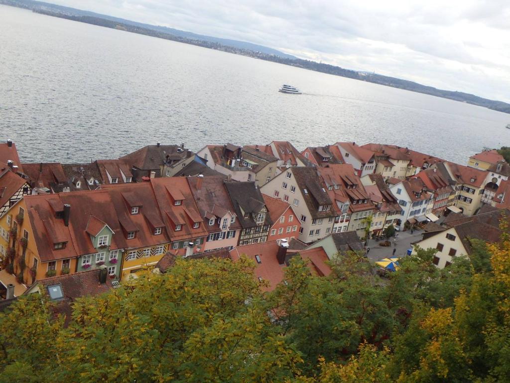 Appartement Ferienwohnung Meersburg 30m vom Bodensee Bachgasse 1 88709 Meersburg