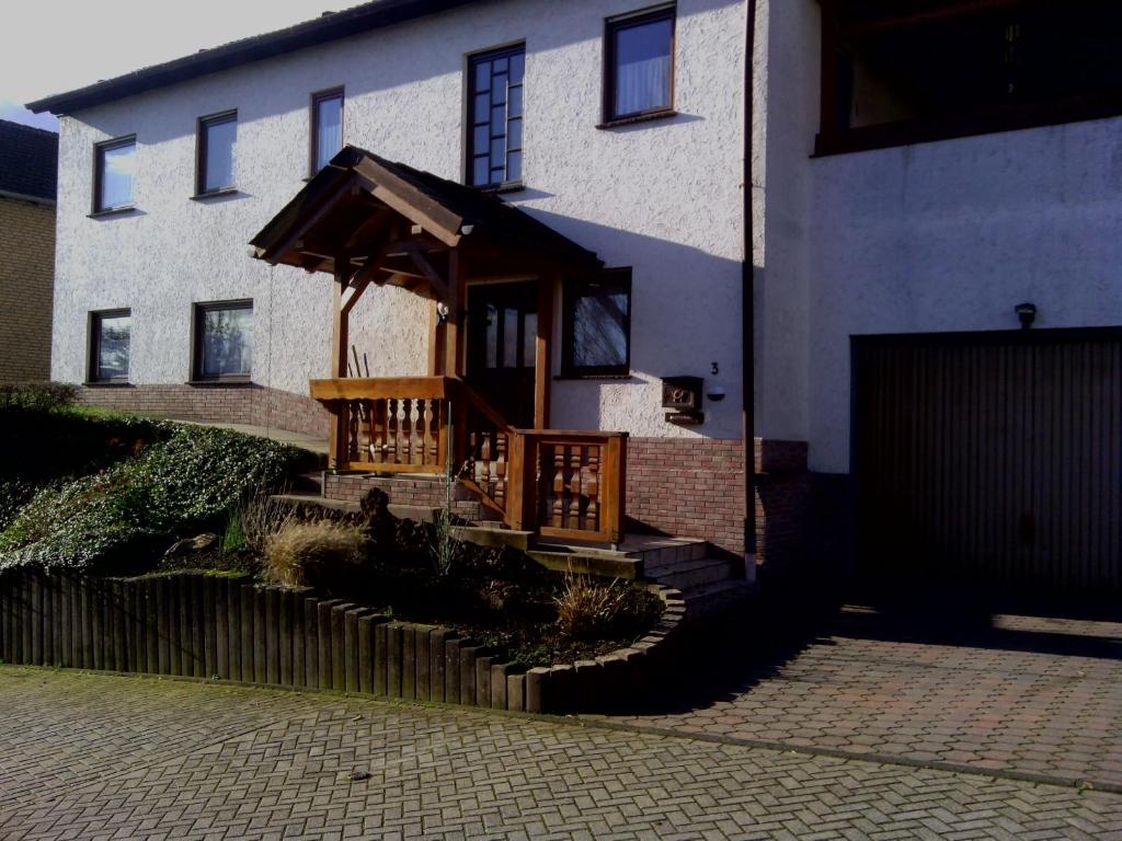 Ferienwohnung Michelt Dahlienweg 3, 56651 Niederzissen