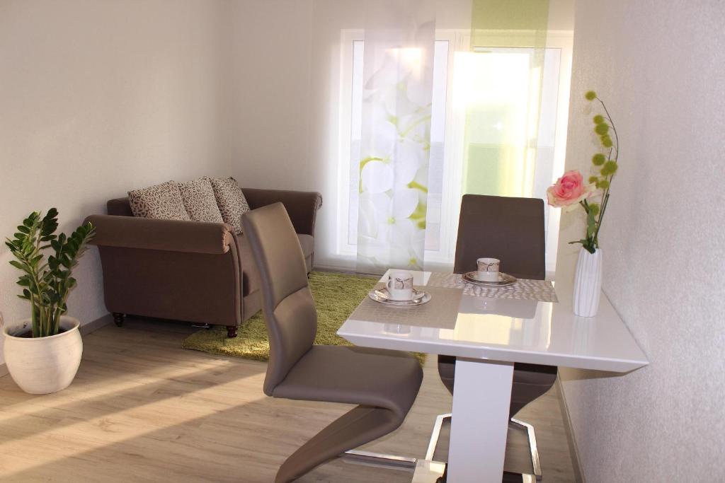 Ferienwohnung Miletta, Zentral Friedrichshafen Bodensee Ailinger Straße 74 1 OG, 88045 Friedrichshafen