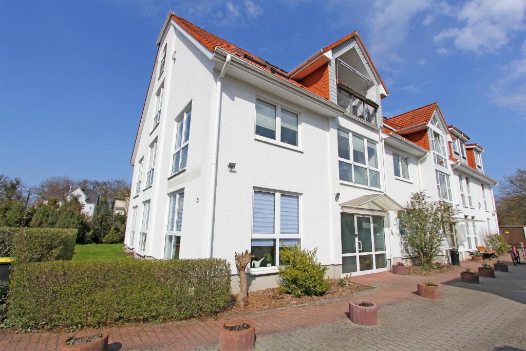 Ferienwohnung mit 3 Schlafraeumen Lessingstraße 3, 17033 Neubrandenbourg