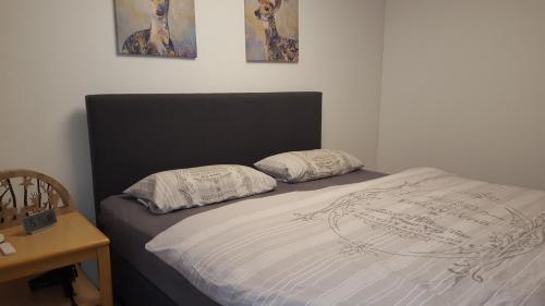 Ferienwohnung mit extra Schlafzimmer und Blick in den Bayrischen Wald oberhalb von Sankt Engelmar