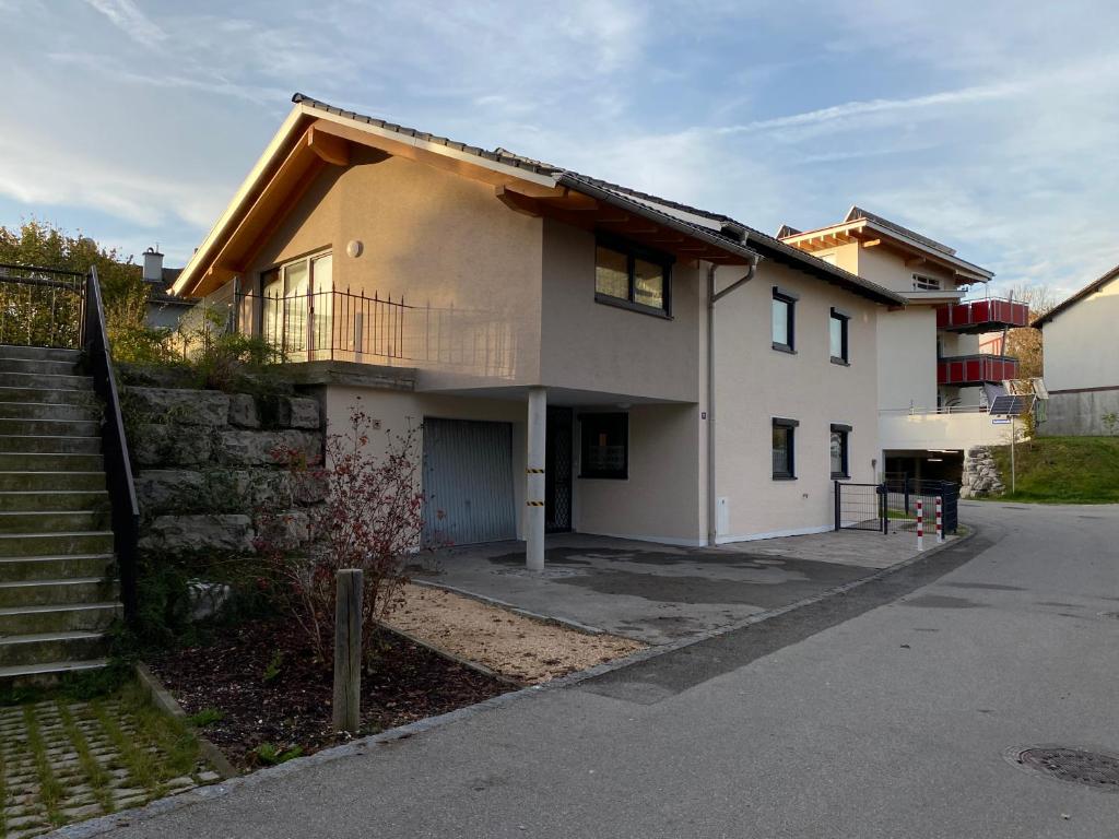 Ferienwohnung mit Salzachblick Von Brandl-Straße 29, 83410 Laufen