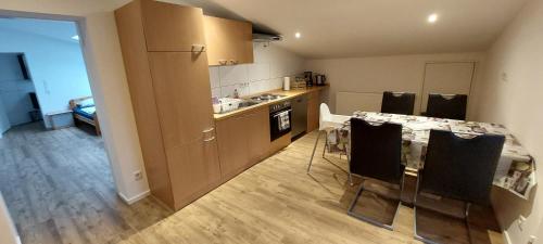Ferienwohnung/Monteurwohnung im schönen Odenwald