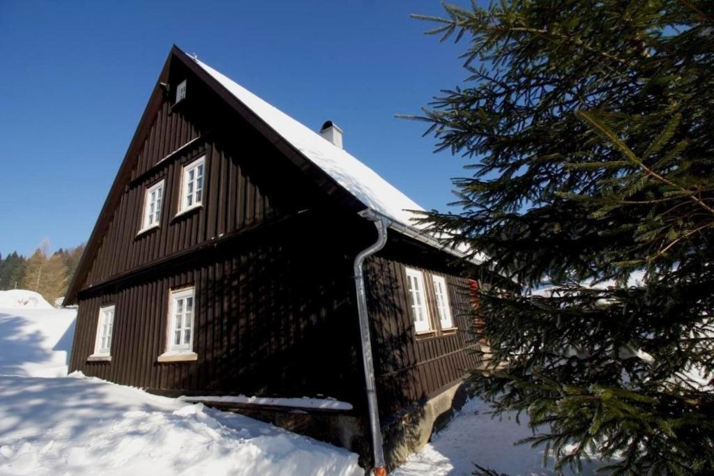Ferienwohnung Musikwinkel im Ferienhaus \ Auerbacher Str. 323, 08248 Klingenthal