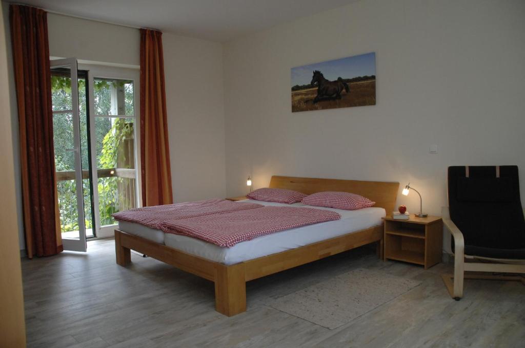 Ferienwohnung \ Neuklockenhäger Weg 1a, 18311 Neu Klockenhagen