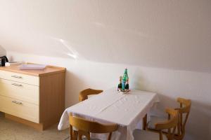 Ferienwohnung-Neue-Tiefe-Wohnung-Binnensee