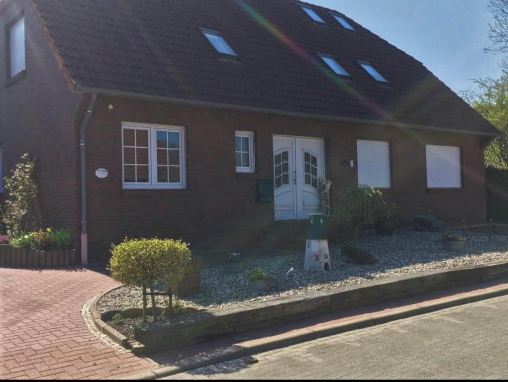 Ferienwohnung Nr. 1 - Südstrand 6 Hogewarfstraße, 26427 Werdum