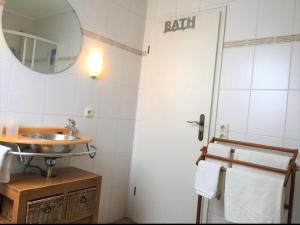 Appartement Ferienwohnung Nr. 1 - Südstrand 6 Hogewarfstraße 26427 Werdum Basse-Saxe