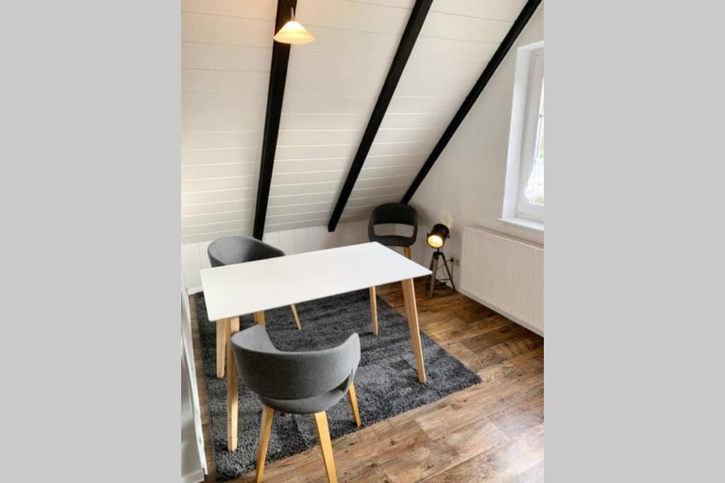 Ferienwohnung Nr. 3 - Leuchttürmchen 6 Hogewarfstraße, 26427 Werdum