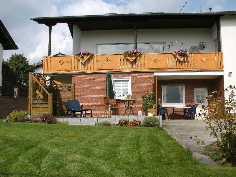 Appartement Ferienwohnung-Nuerburgblick Gartenstraße  18 53520 Reifferscheid
