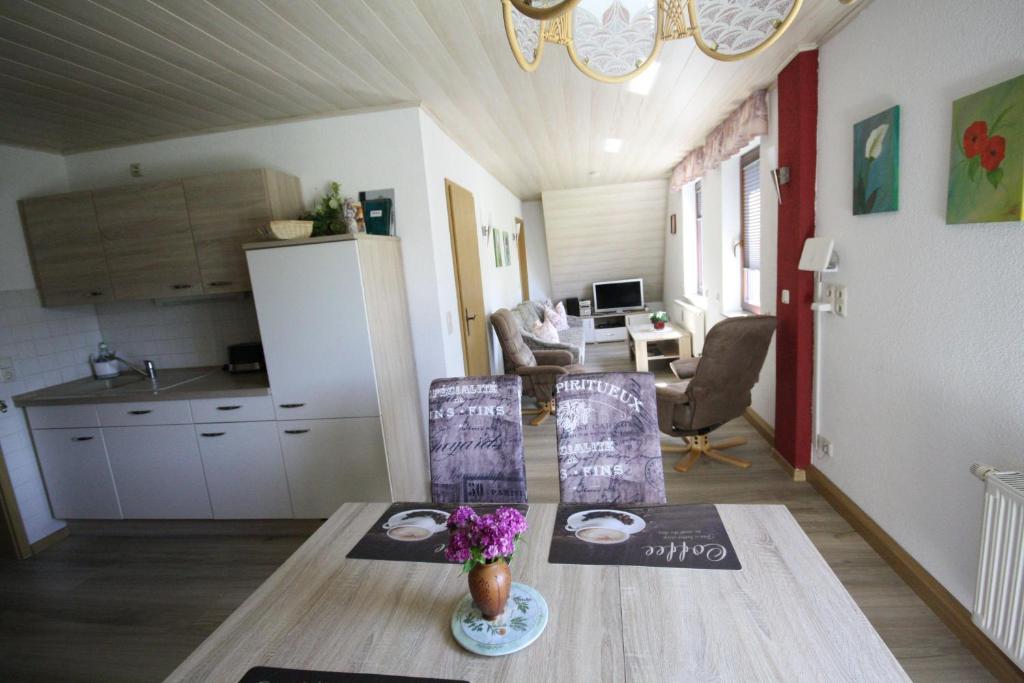Appartement Ferienwohnung-Panoramablick Am Bahnhof 6 09465 Neudorf