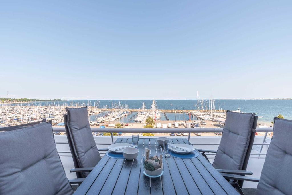 Appartement Ferienwohnung Pier 1167 Fliegender Holländer 11 24159 Schilksee