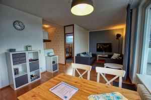 Ferienwohnung-Q-3-7-0Q0307