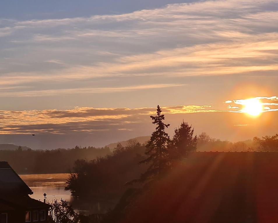 Ferienwohnung Rheinblick in Büsingen -keine Monteure- Küblerbückli 2, 8238 Büsingen