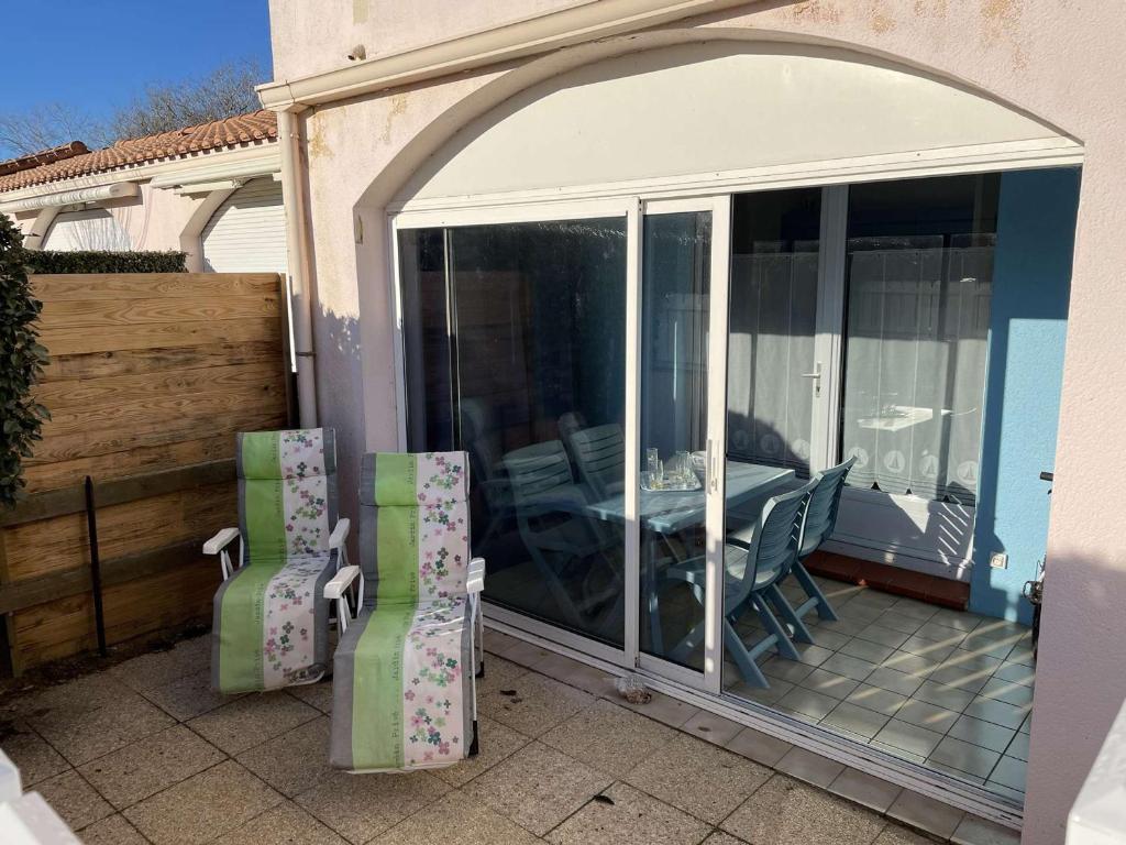 Ferienwohnung Rheingeschaut